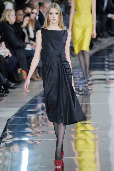 Look 1